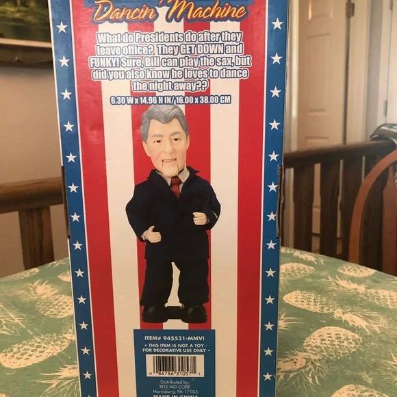 Bill Clinton Dancing Machine - Picture 3 of 6
